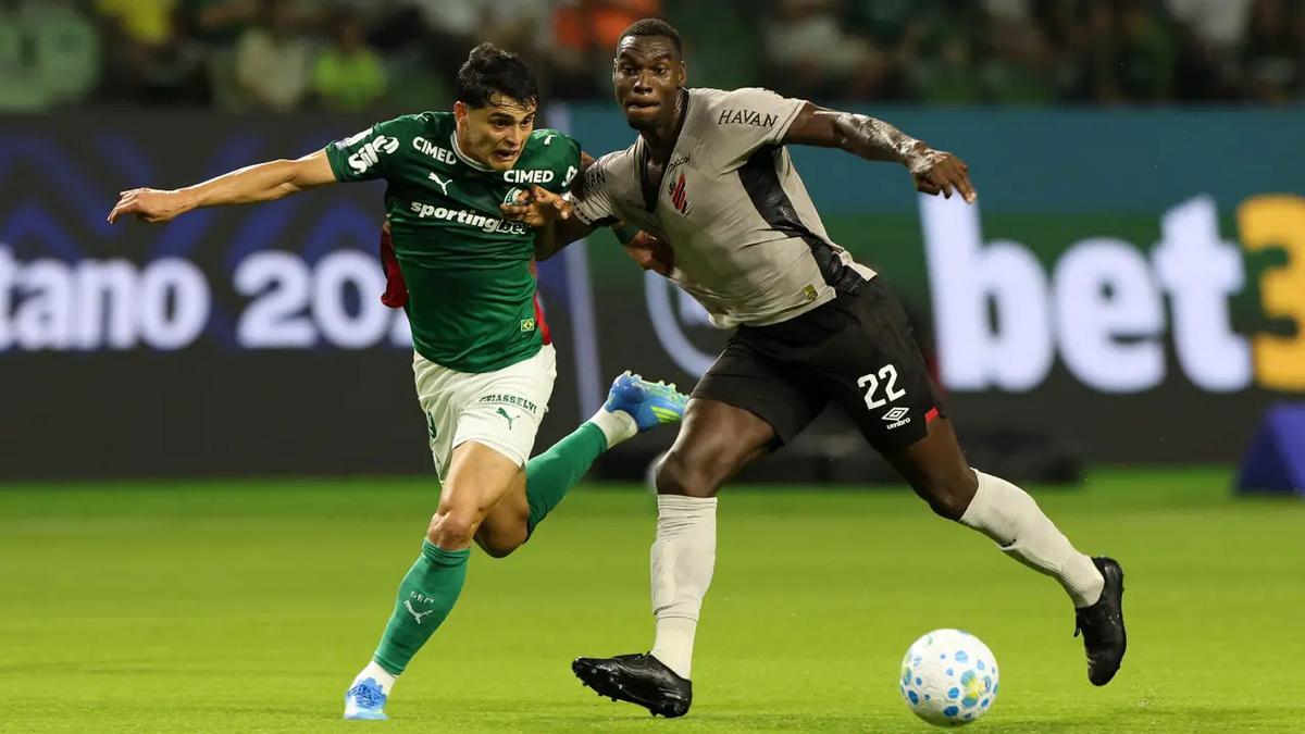 Saiba onde assistir Athletico-PR e Palmeiras pelo Brasileirão e prováveis escalações