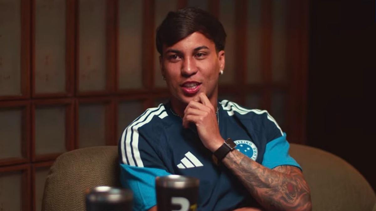 Kaio Jorge abre o jogo sobre interesse do Flamengo e elogia elenco rubro negro