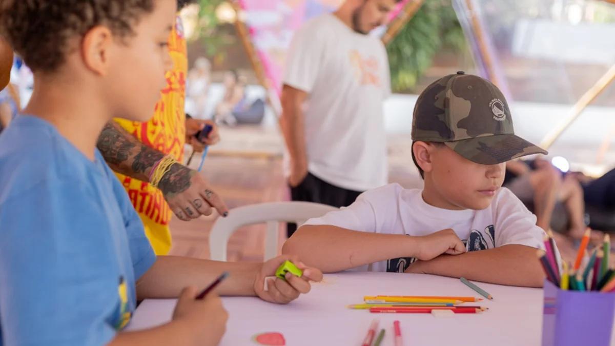 Festival Literário do Sesc DF reúne autores e oficinas gratuitas em Brasília neste fim de semana